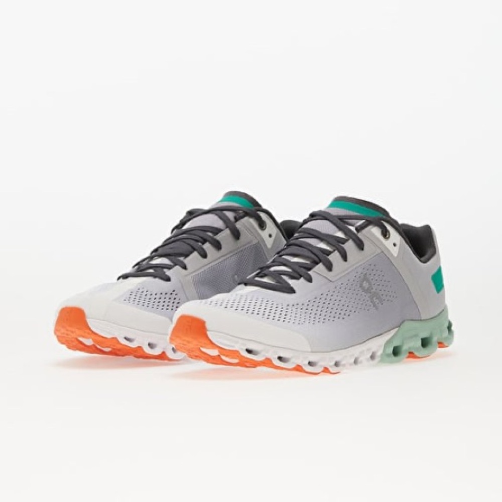 ON Mens Cloudflow Glacier/Creek Trainers 9US